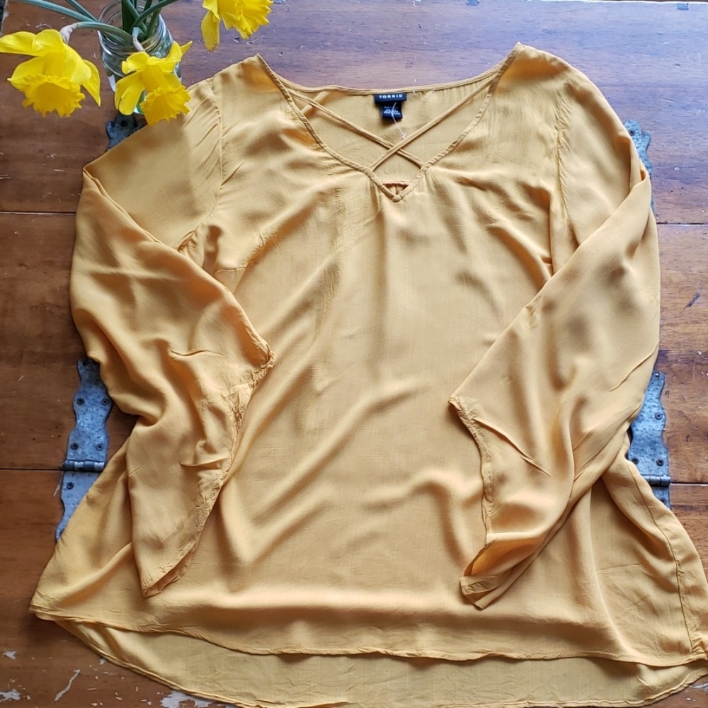 Torrid blouse
